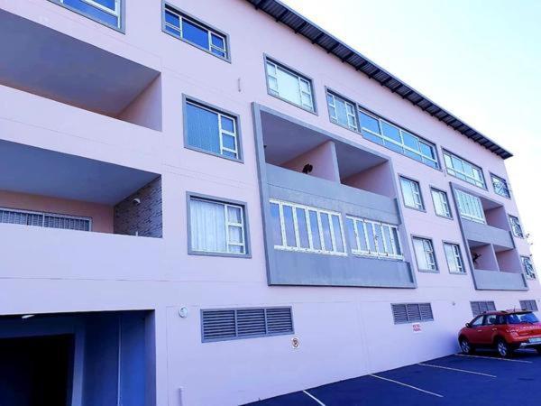 9 Queensview Увонго-Бич Экстерьер фото